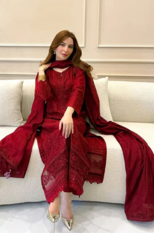 Summer 3 Piece Embroidered Lawn Suit SKU: (LDS005)