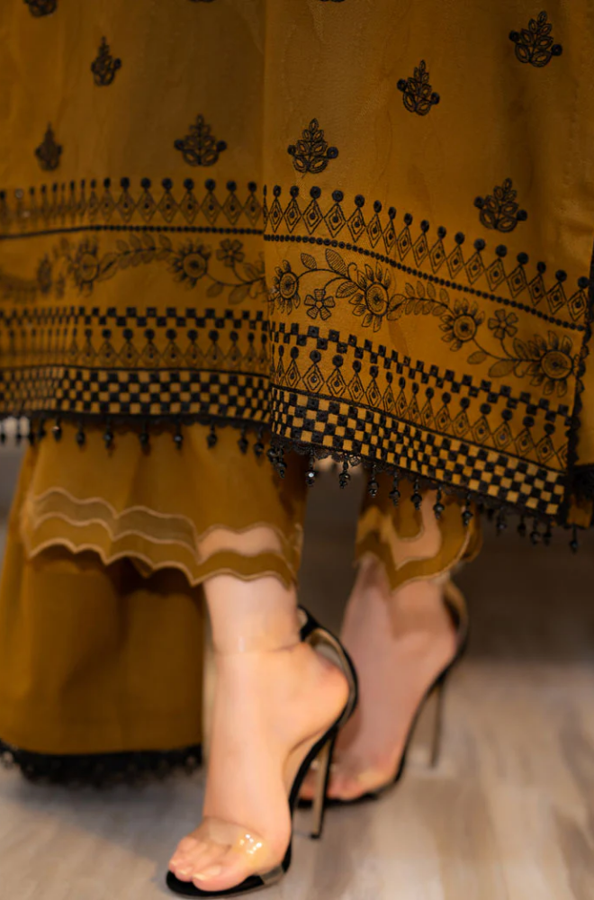 Urge - Summer 3PC Lawn Embroidered Suit - LDS071