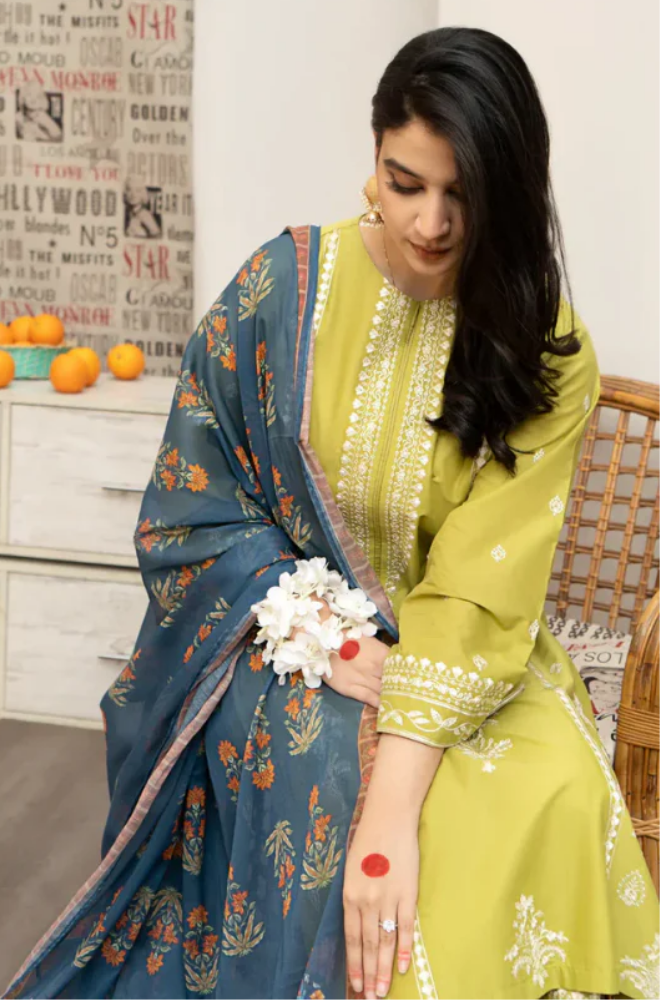 Urge - 3PC Lawn Embroidered Suit -LDS006