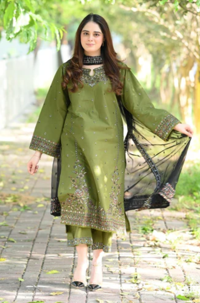 Batik - Summer 3PC Lawn Embroidered Suit - LDS074