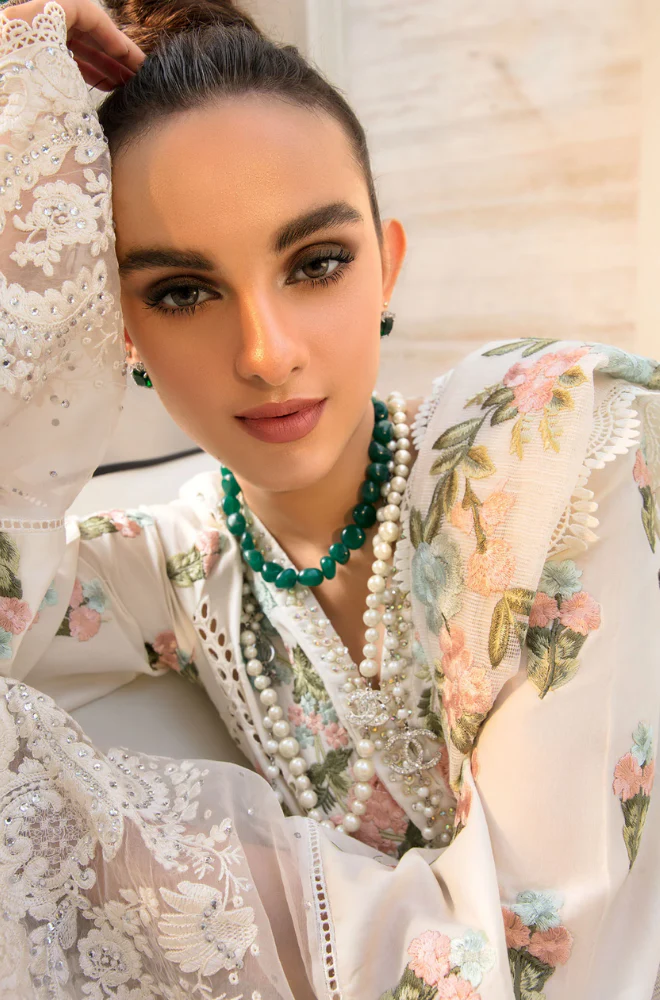 Crimson - 3PC Lawn Embroidered Suit - LDS004