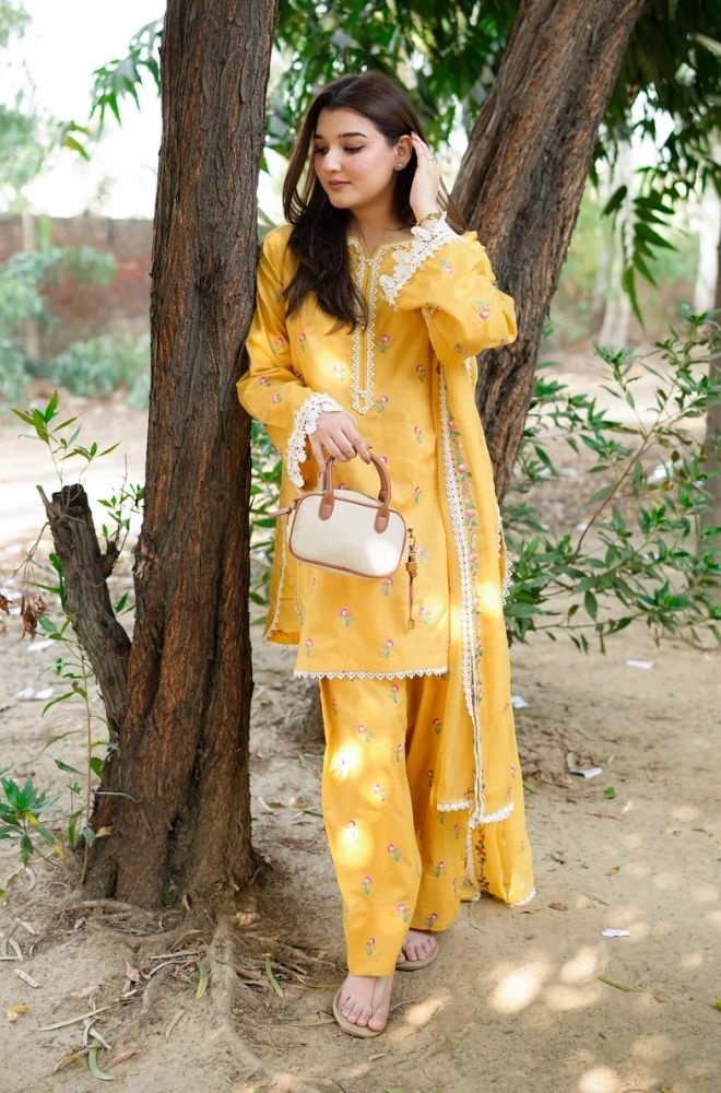 Summer 3Piece Lawn Embroidered Suit - SKU:(LDS001)