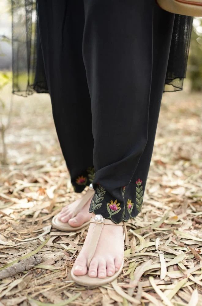 3 Piece Embroidered Lawn Suit - SKU:(LDS035)