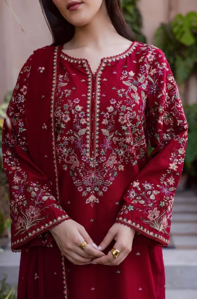 3 Piece Embroidered Lawn Suit - SKU:(LDS038)