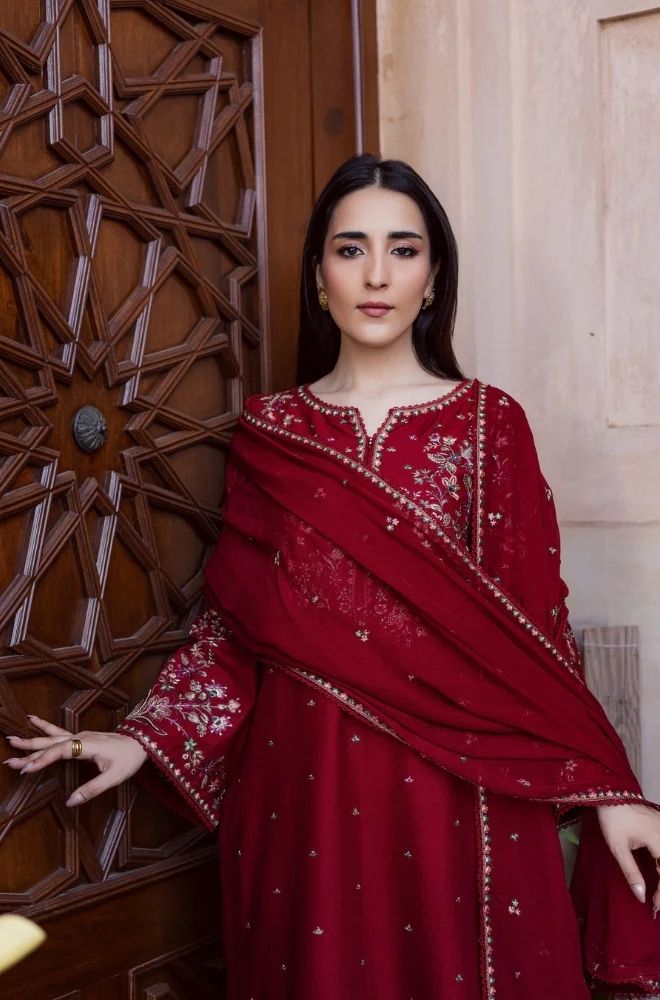 3 Piece Embroidered Lawn Suit - SKU:(LDS038)