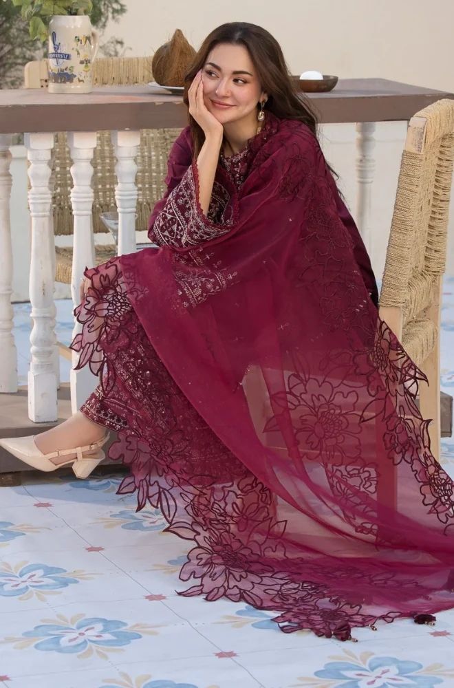 3 Piece Embroidered Lawn Suit - SKU:(LDS036)