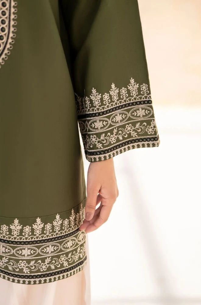 3 Piece Embroidered Lawn Suit - SKU:(LDS040)