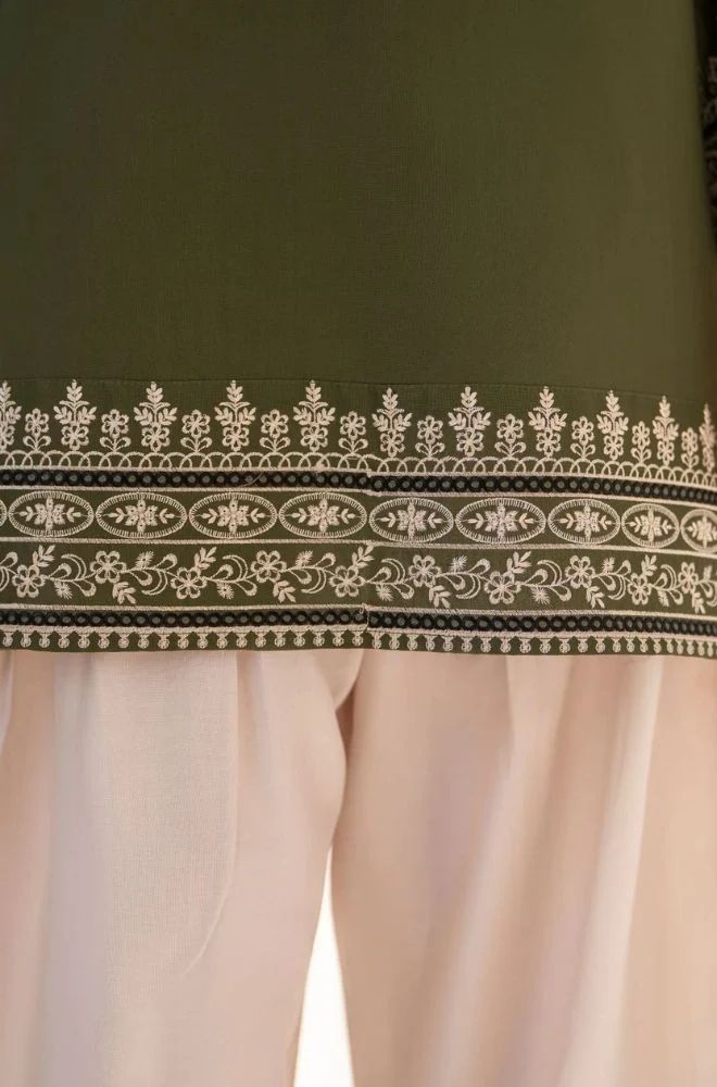 3 Piece Embroidered Lawn Suit - SKU:(LDS040)