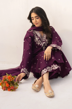 Load image into Gallery viewer, Dyot - Summer 3PC Lawn Embroidered Suit - LDS073