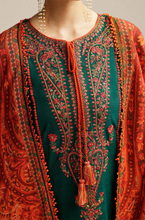 Load image into Gallery viewer, Hussain Rehar - Summer 3PC Lawn Embroidered Suit - LDS087