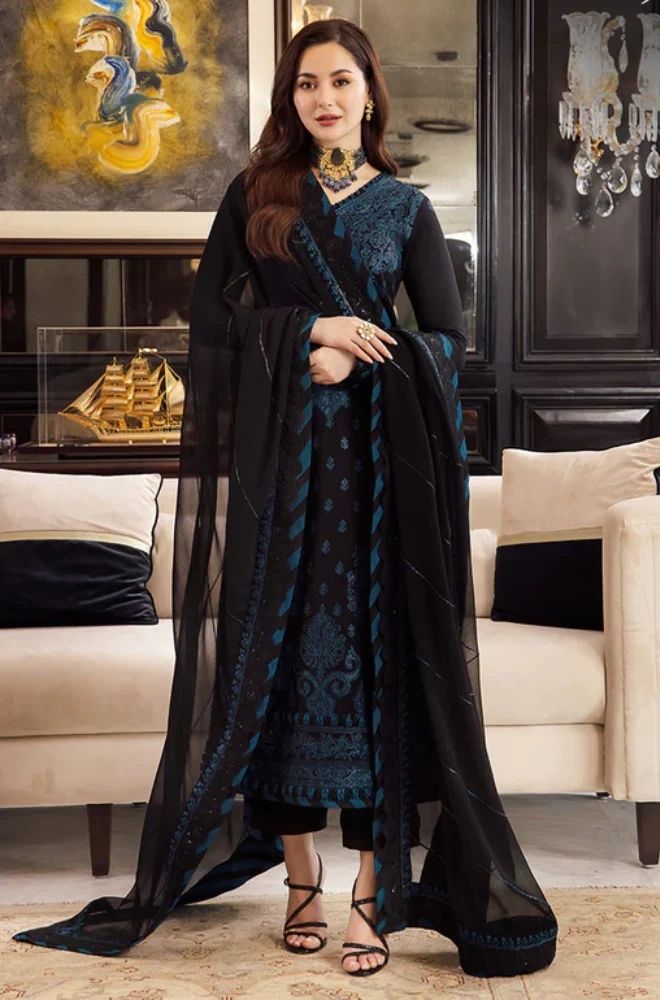 3 Piece Embroidered Lawn Suit - SKU:(LDS033)