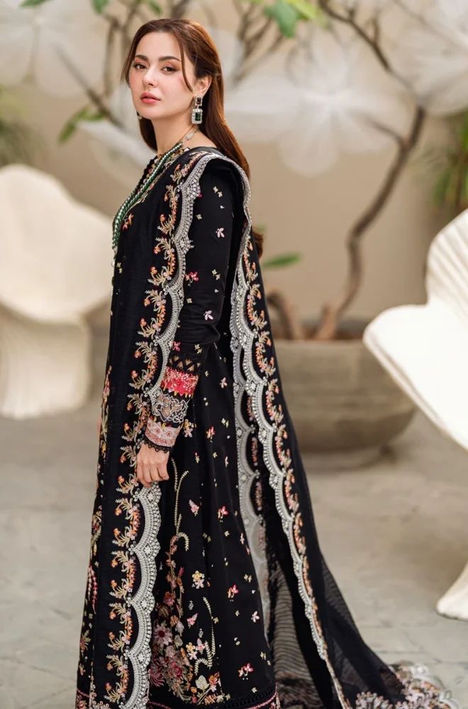 3 Piece Embroidered Lawn Suit - SKU:(LDS032)