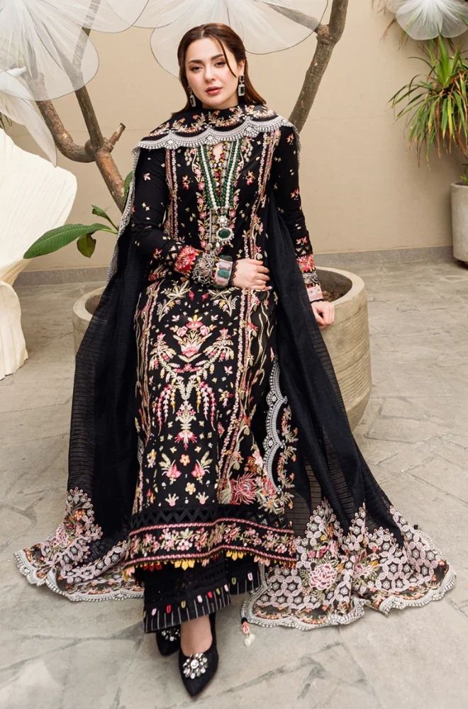 3 Piece Embroidered Lawn Suit - SKU:(LDS032)
