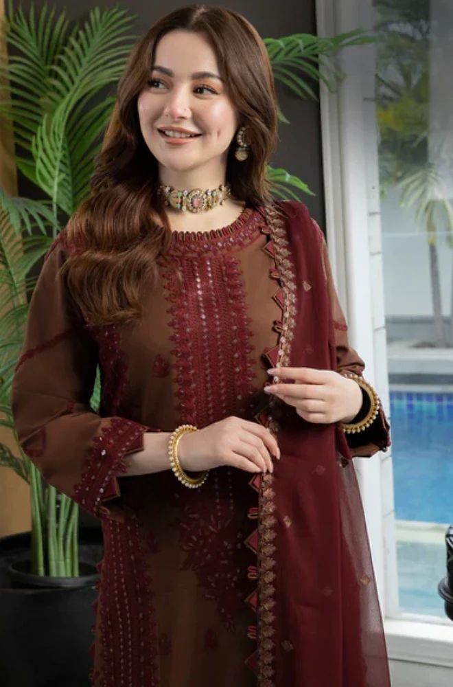 3 Piece Embroidered Lawn Suit - SKU:(LDS031)