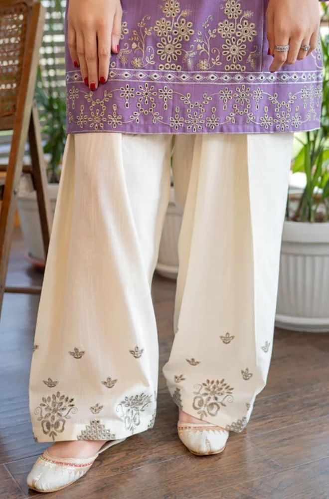2 Piece Embroidered Lawn Suit - SKU:(LDS097)