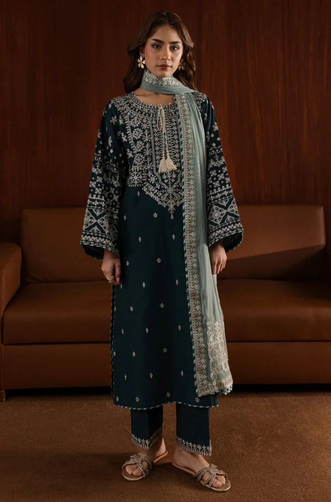 3 Piece Embroidered Lawn Suit SKU:(LDS027)