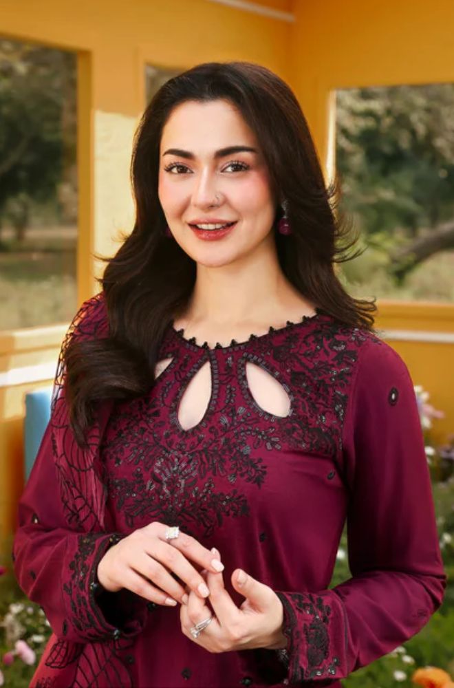 3 Piece Embroidered Lawn Suit - SKU:(LDS086)
