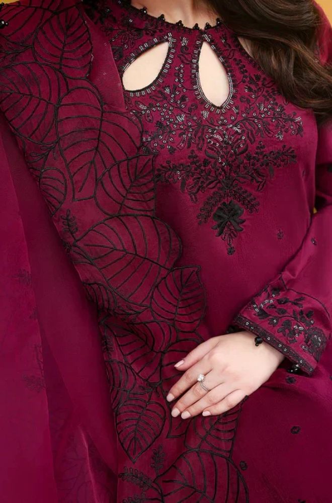 3 Piece Embroidered Lawn Suit - SKU:(LDS086)