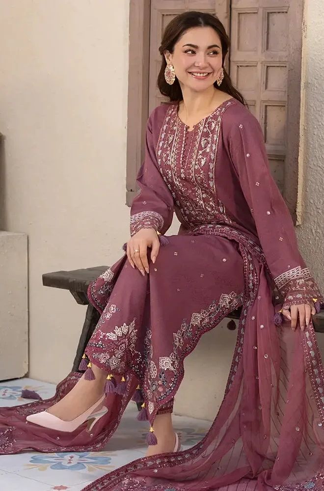3 Piece Embroidered Lawn Suit - SKU:(LDS025)