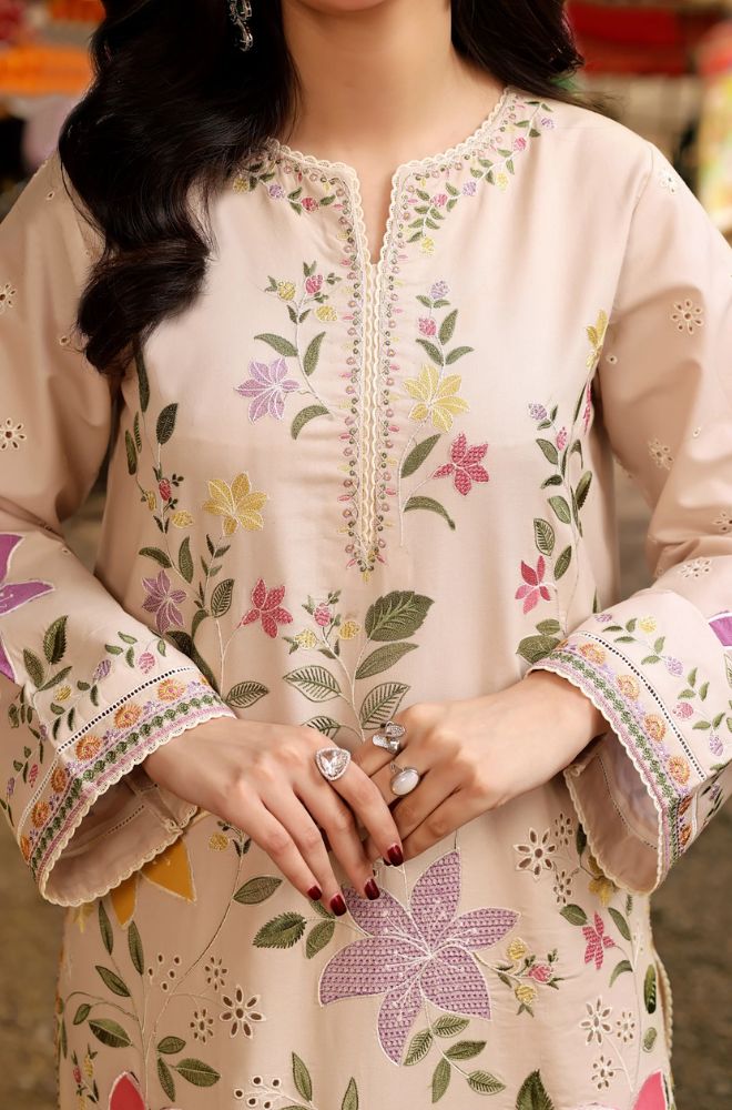 3 Piece Embroidered Lawn Suit - SKU:(LDS085)