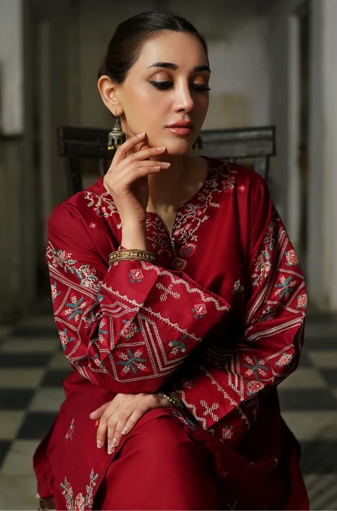 2 Piece Embroidered Lawn Suit - SKU:(LDS094)