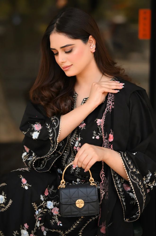 3 Piece Embroidered Lawn Suit - SKU:(LDS101)