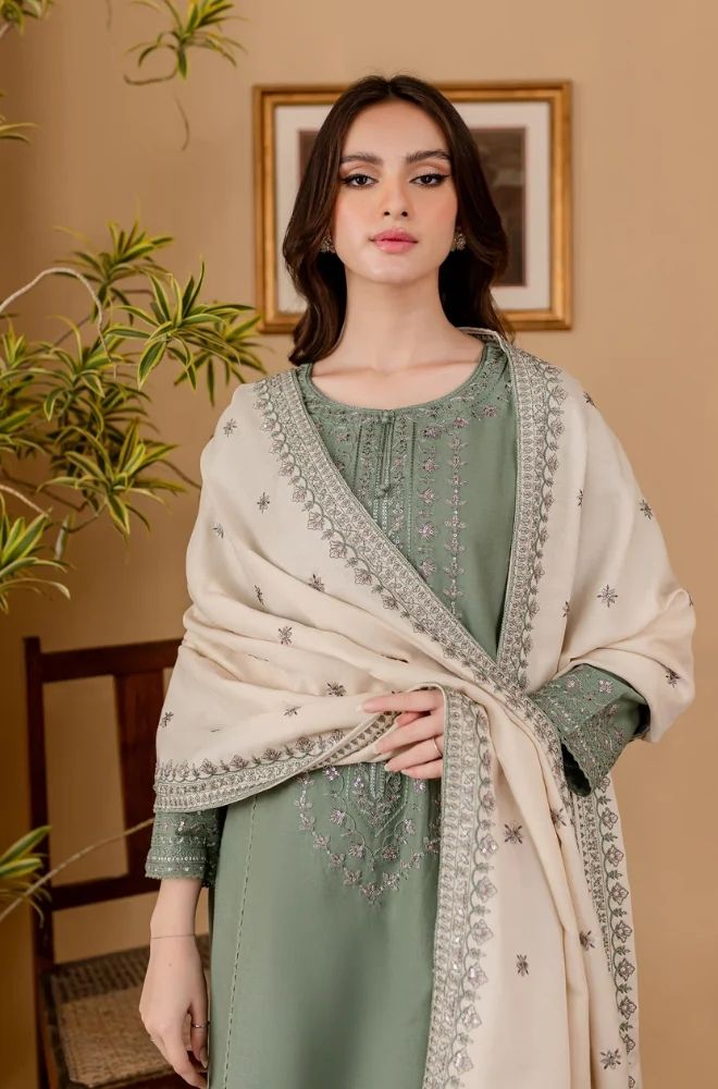 3 Piece Embroidered Lawn Suit - SKU:(LDS051)