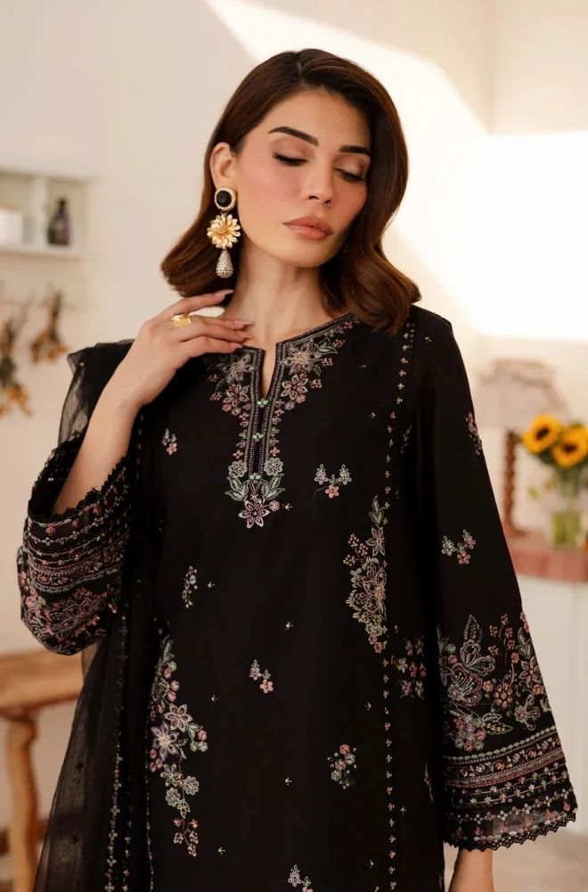 3 Piece Embroidered Lawn Suit - SKU: (LDS015)