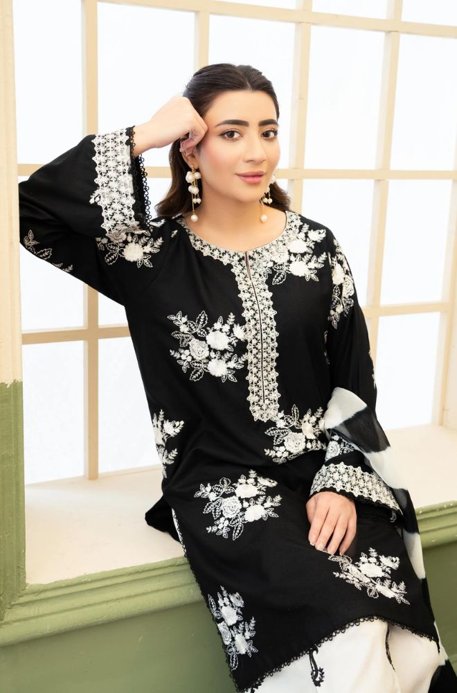 3 Piece Embroidered Lawn Suit - SKU:(LDS084)