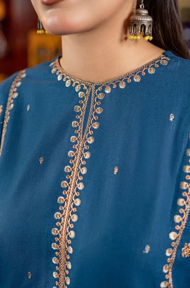 2 Piece Embroidered Lawn Suit - SKU:(LDS093)