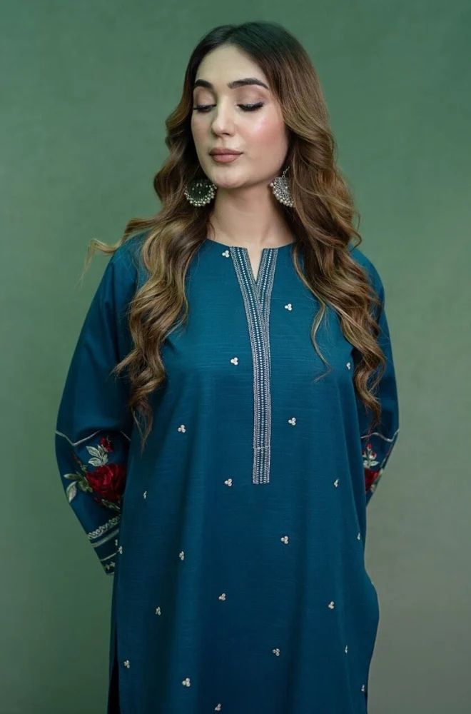 2 Piece Embroidered Lawn Suit - SKU:(LDS090)