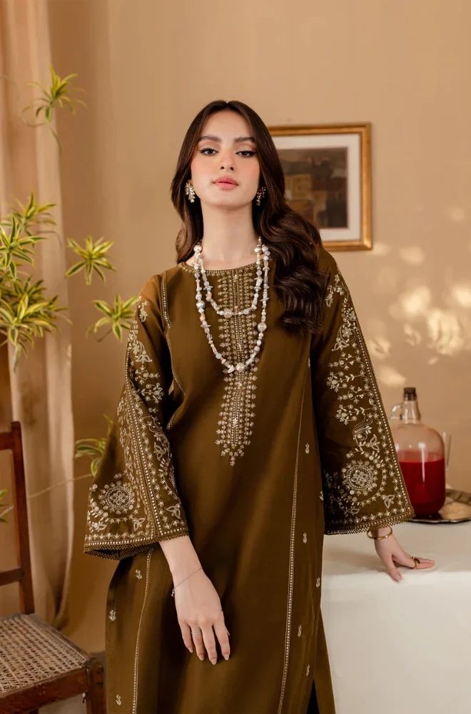 2 Piece Embroidered Lawn Suit - SKU:(LDS089)