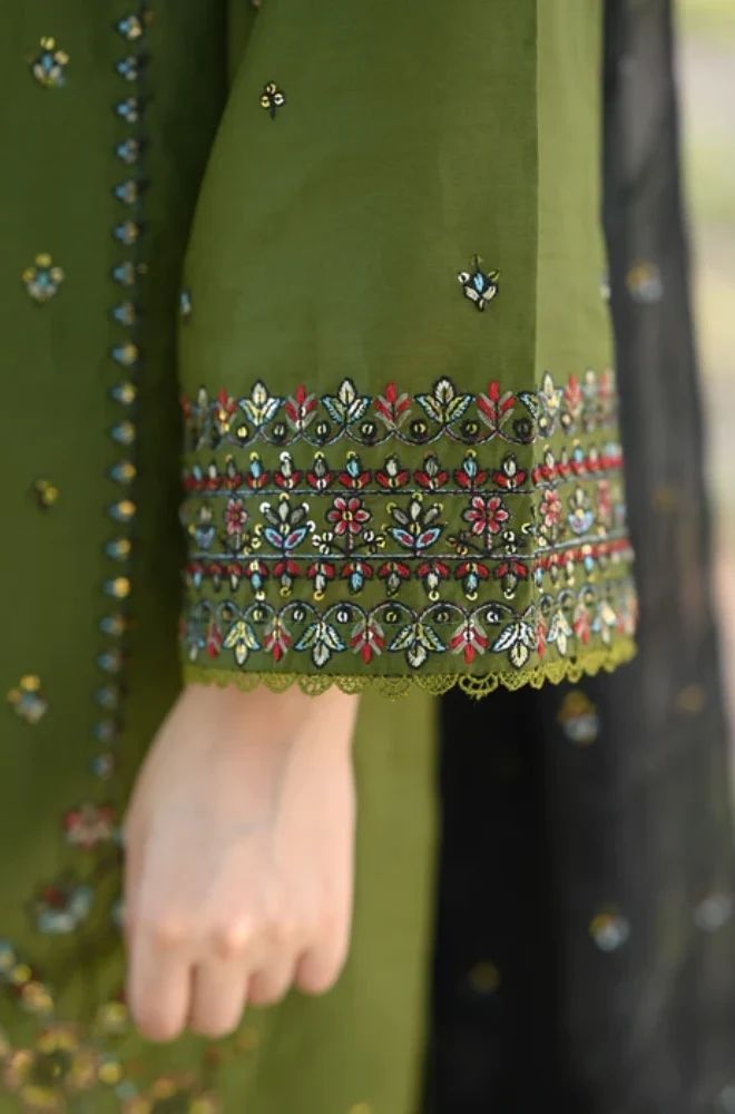 Summer 3 Piece Lawn Embroidered Suit SKU:(LDS004)